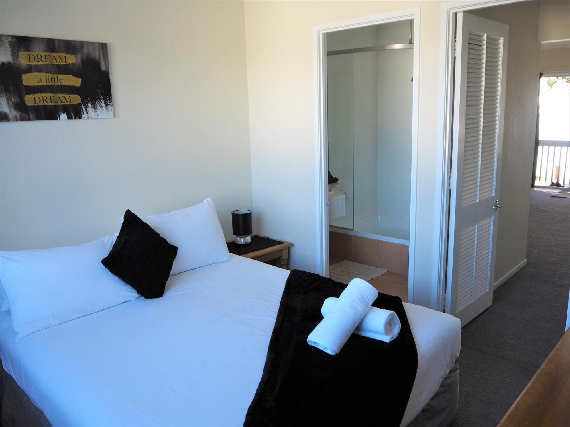Edgewater Motel Orewa Extérieur photo
