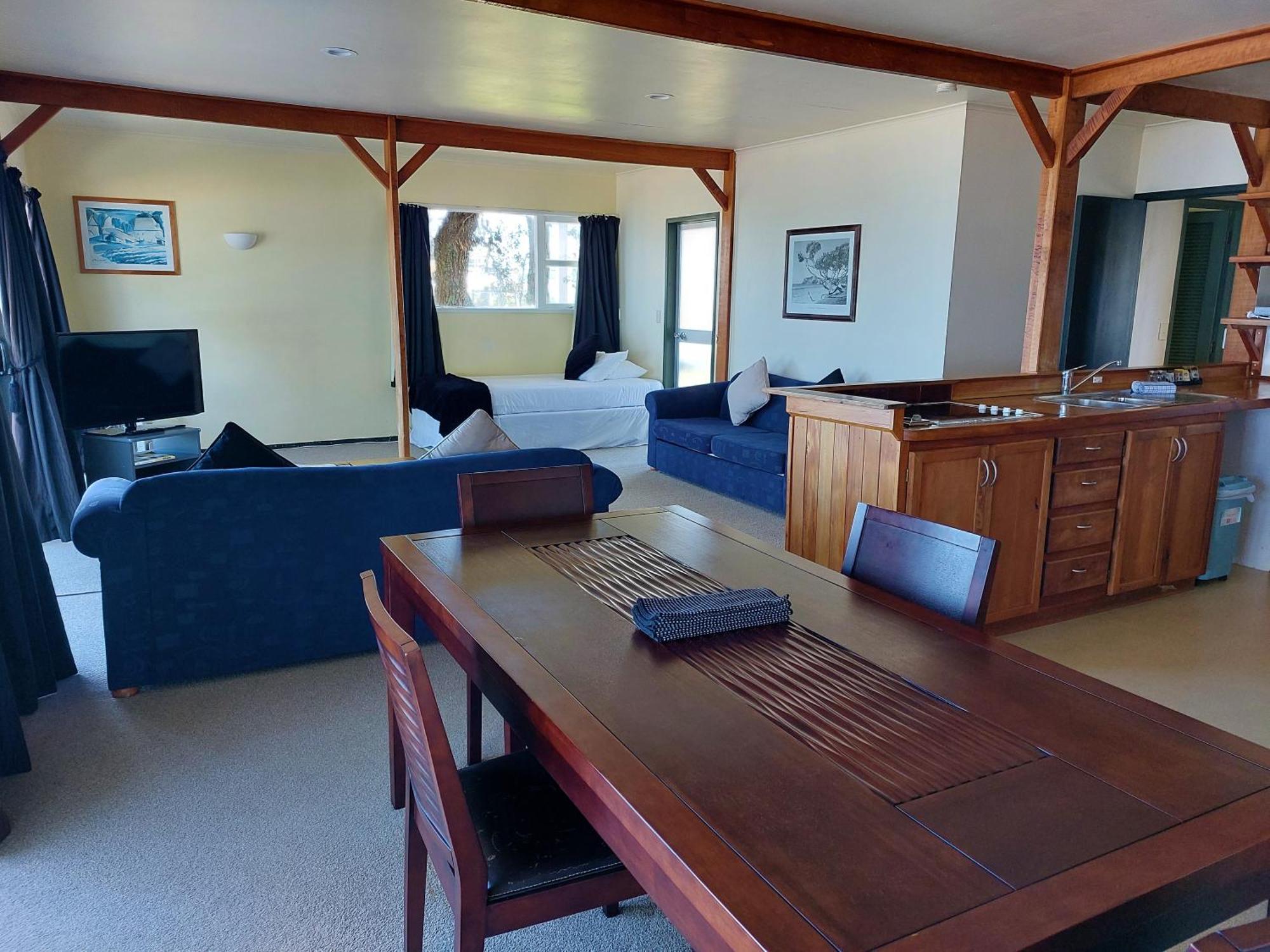 Edgewater Motel Orewa Extérieur photo